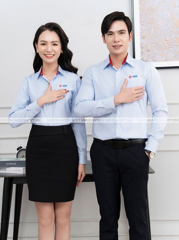 dong_phuc_so_mi_mb_bank__7_-580x775w_f938fbab1fe34492b6ee3fbbcb4eb353_master-1