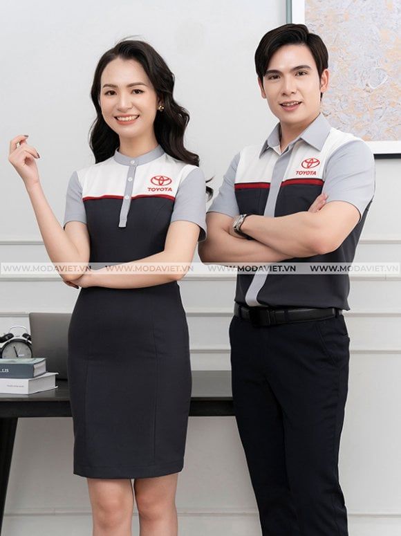 dong_phuc_so_mi_toyota__6_-580x775w_c40bd4029de74164ba5918a3d8c2cb16_master