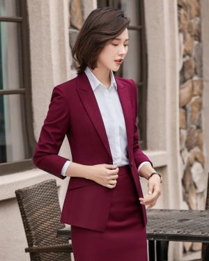 Đồng Phục Áo Vest Nữ Chuyên Nghiệp Và Trang Trọng UNF102 Đỏ Rượu