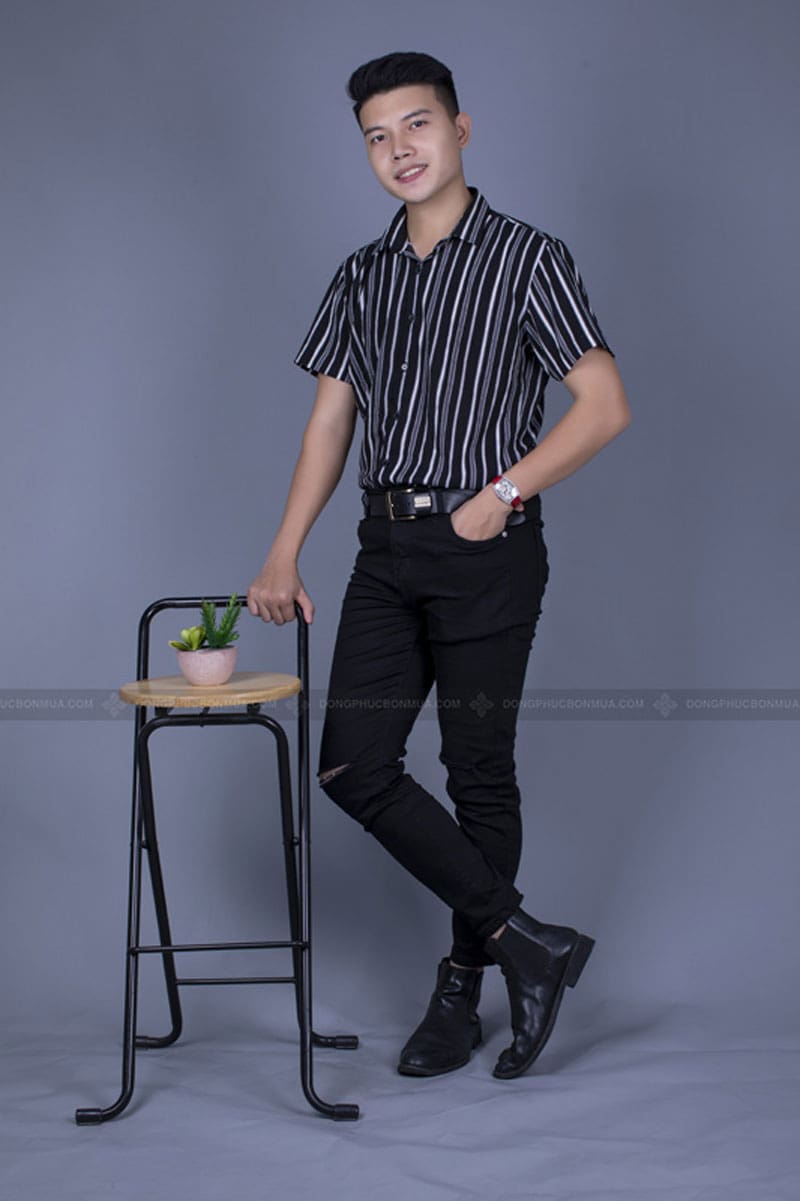 Sơ mi ngắn tay đồng phục công sở đen kẻ sọc trắng