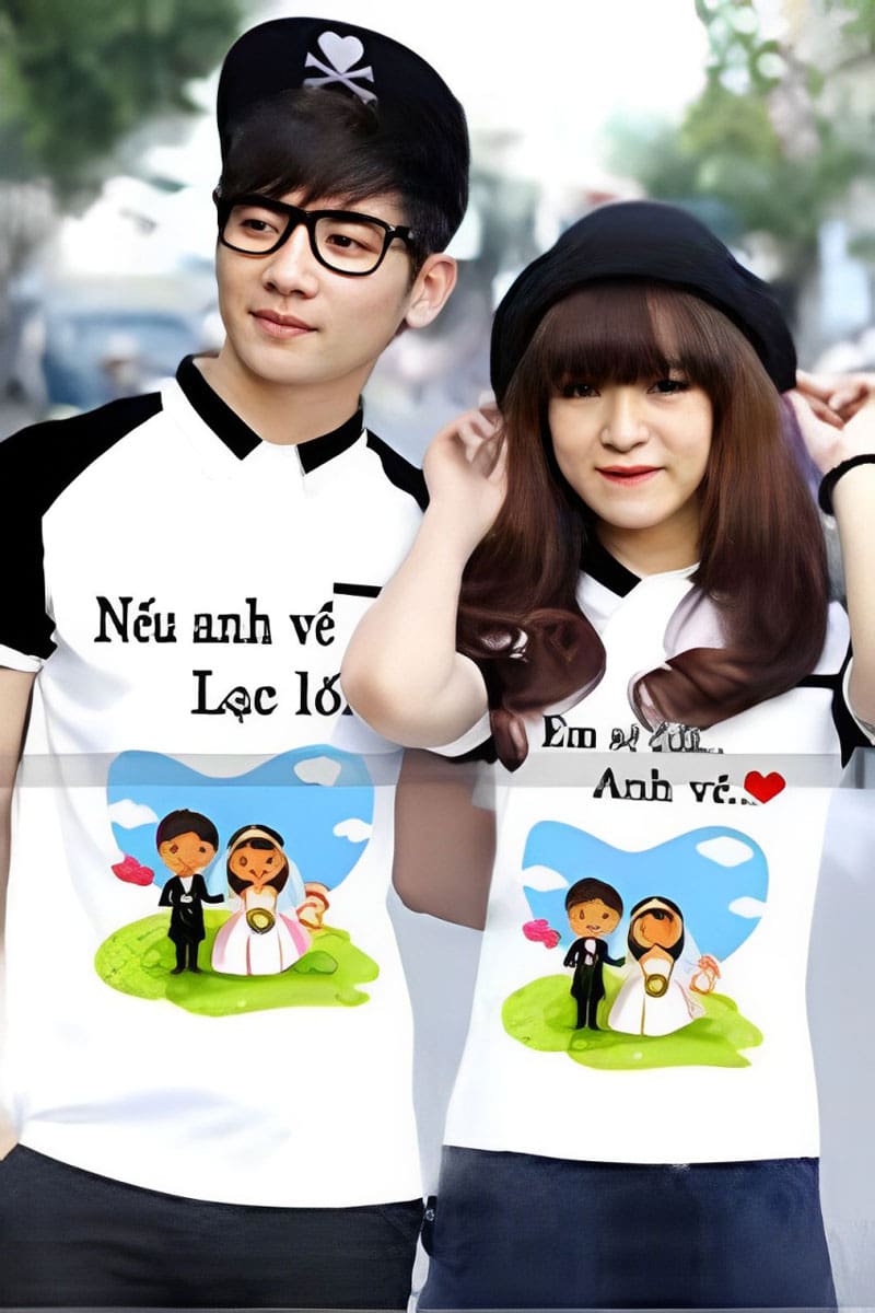 Áo cặp đôi tình yêu trắng phối tay đen in họa tiết cute