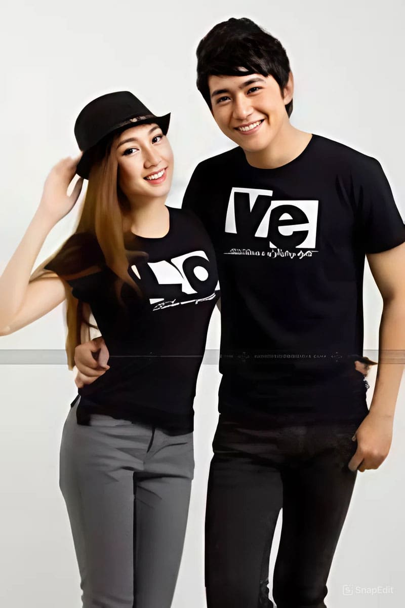 Áo đôi tình yêu in logo love