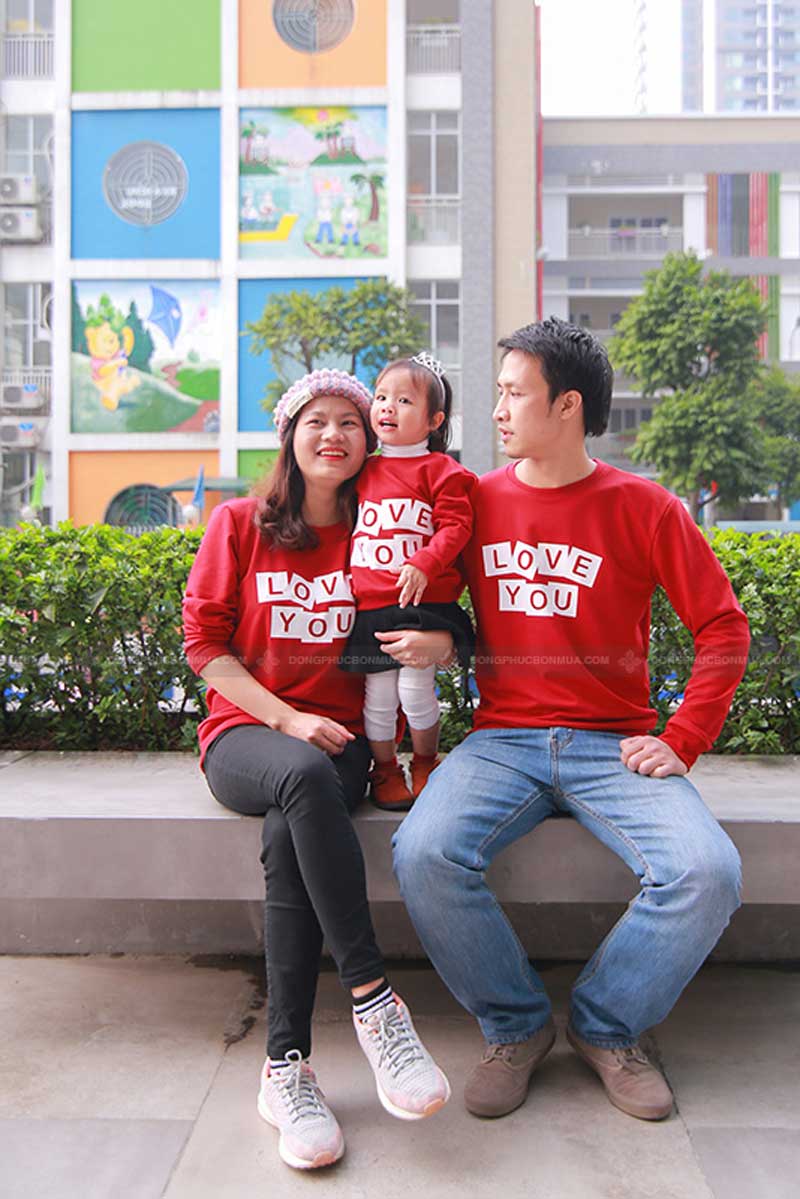 Áo đồng phục gia đình in chữ Love you