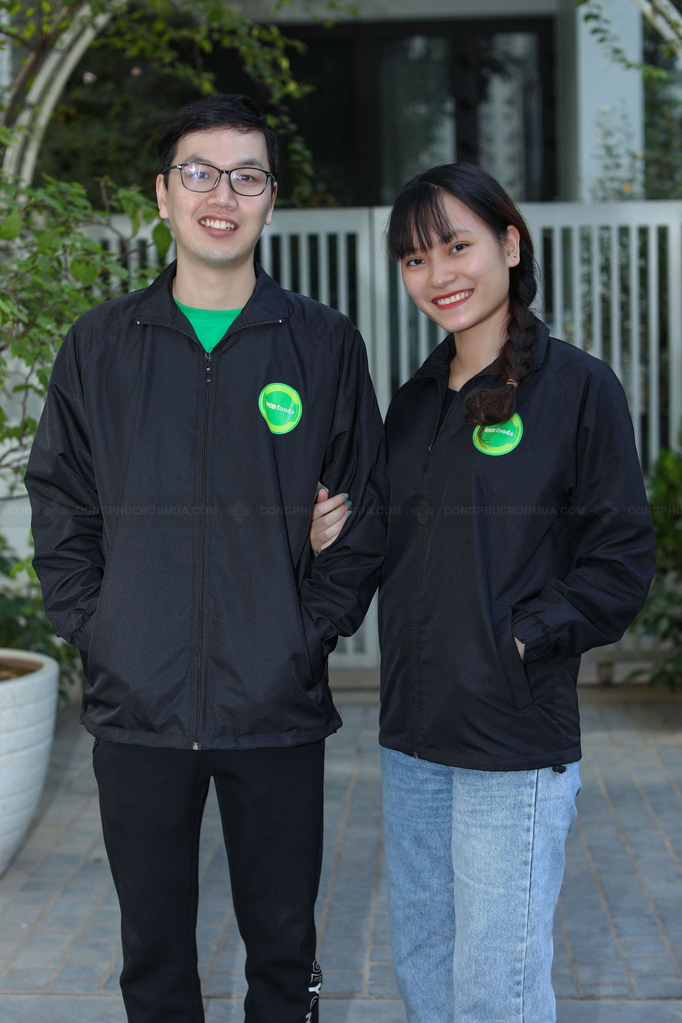 Đồng phục áo khoác gió màu đen thương hiệu Eco Foods