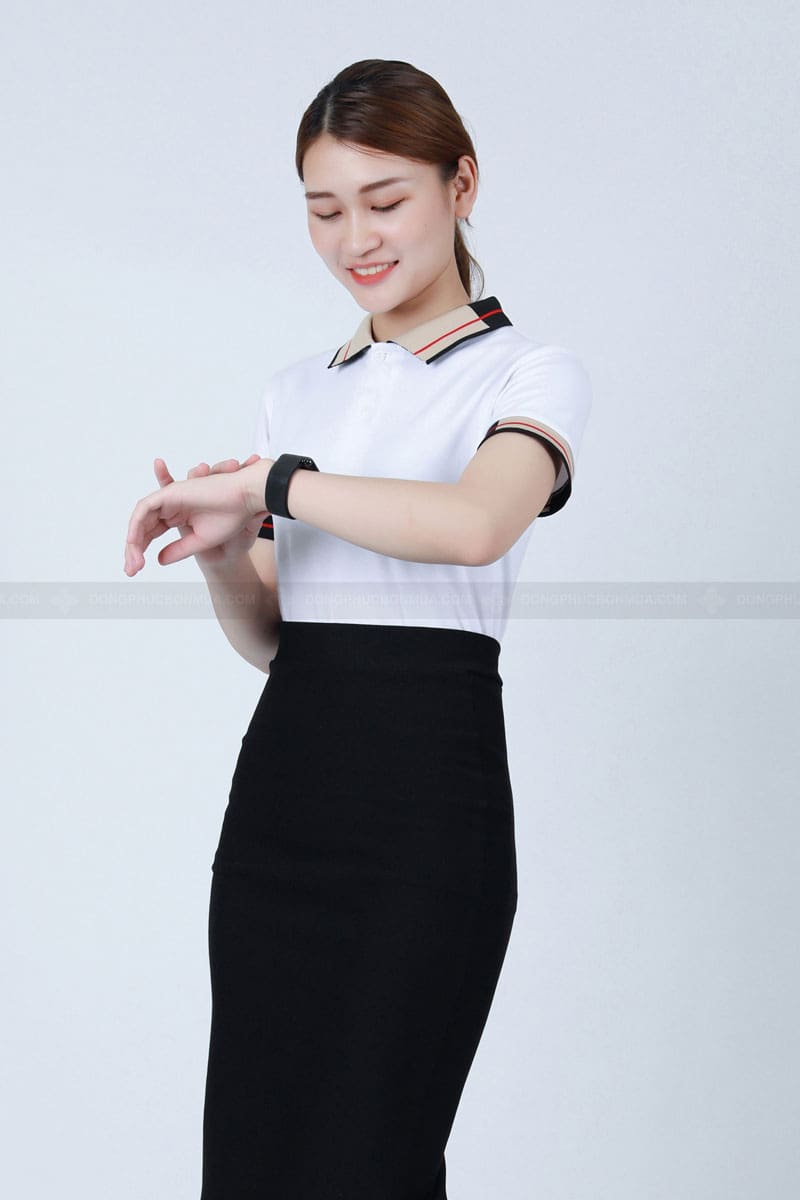 ao-phong-dong-phuc-mau-trang-co-be