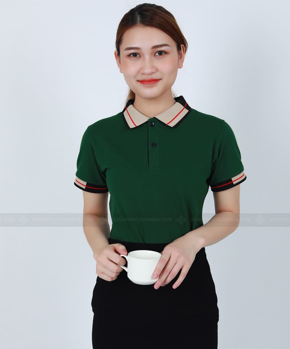 Áo đồng phục có cổ xanh lá phối cổ be đen đỏ