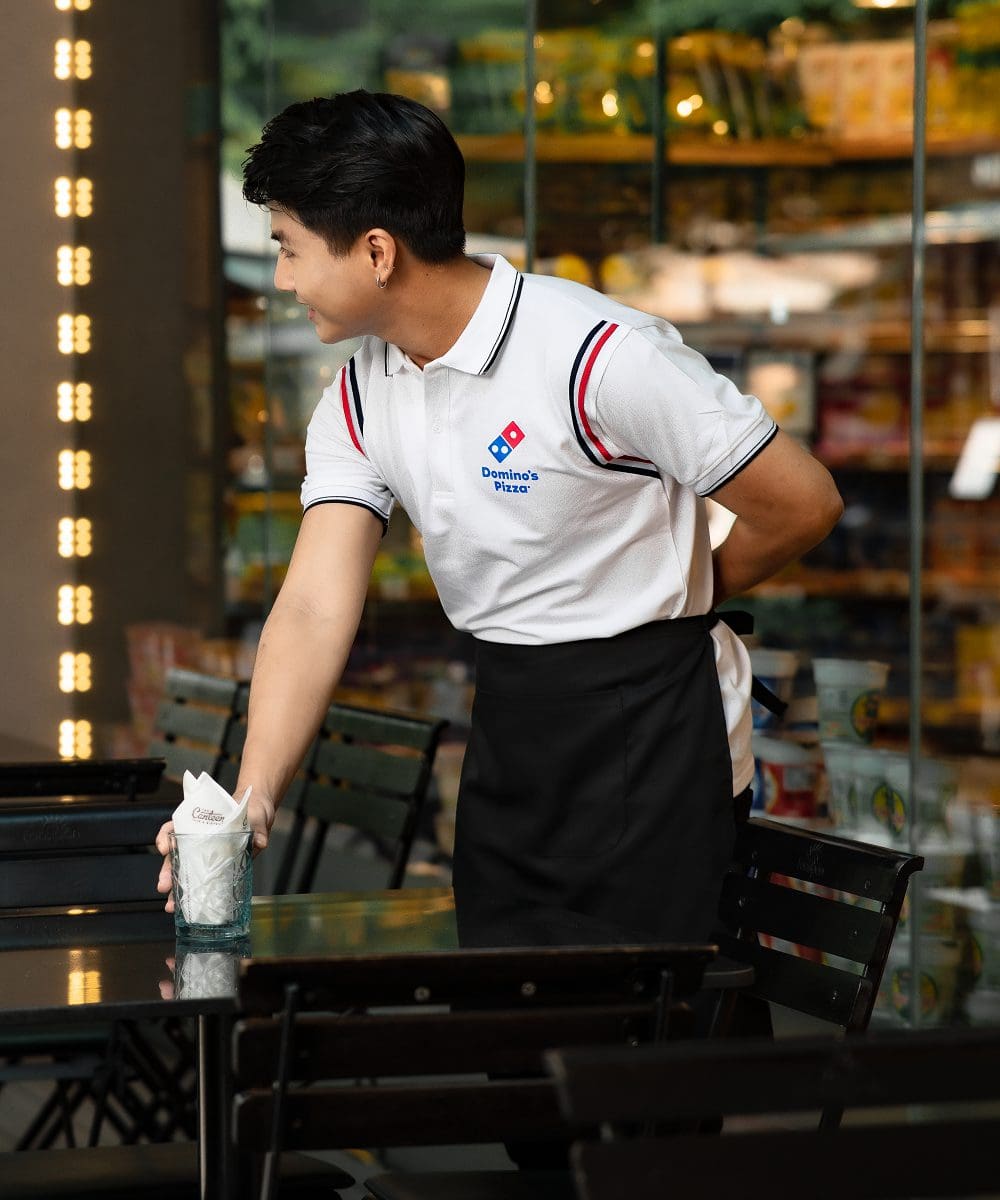 combo-ao-dong-phuc-trang-co-soc-ke-phoi-tap-de-den-ngan2