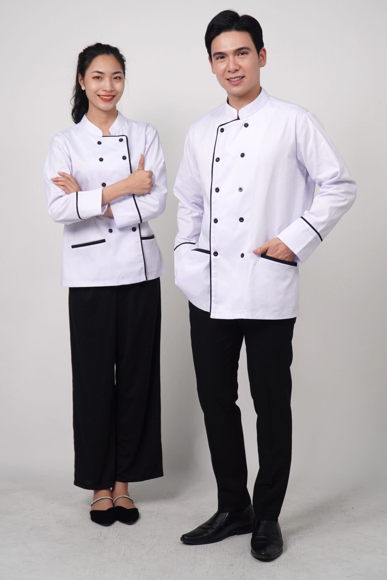 Ao-bep-dai-tay-mau-trang-5