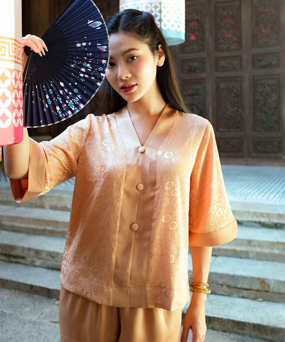 Pháp phục nâu nhạt vân hoa