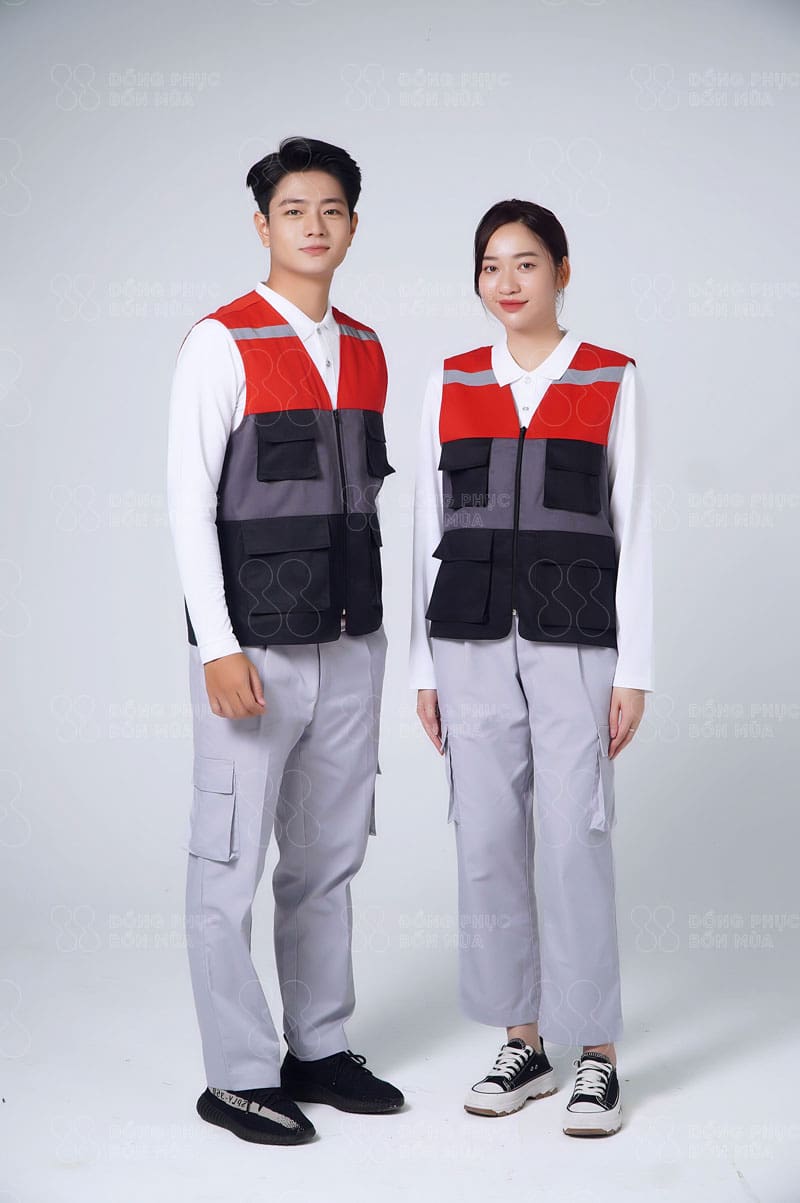 Mẫu bảo hộ lao động màu đen phối vai đỏ