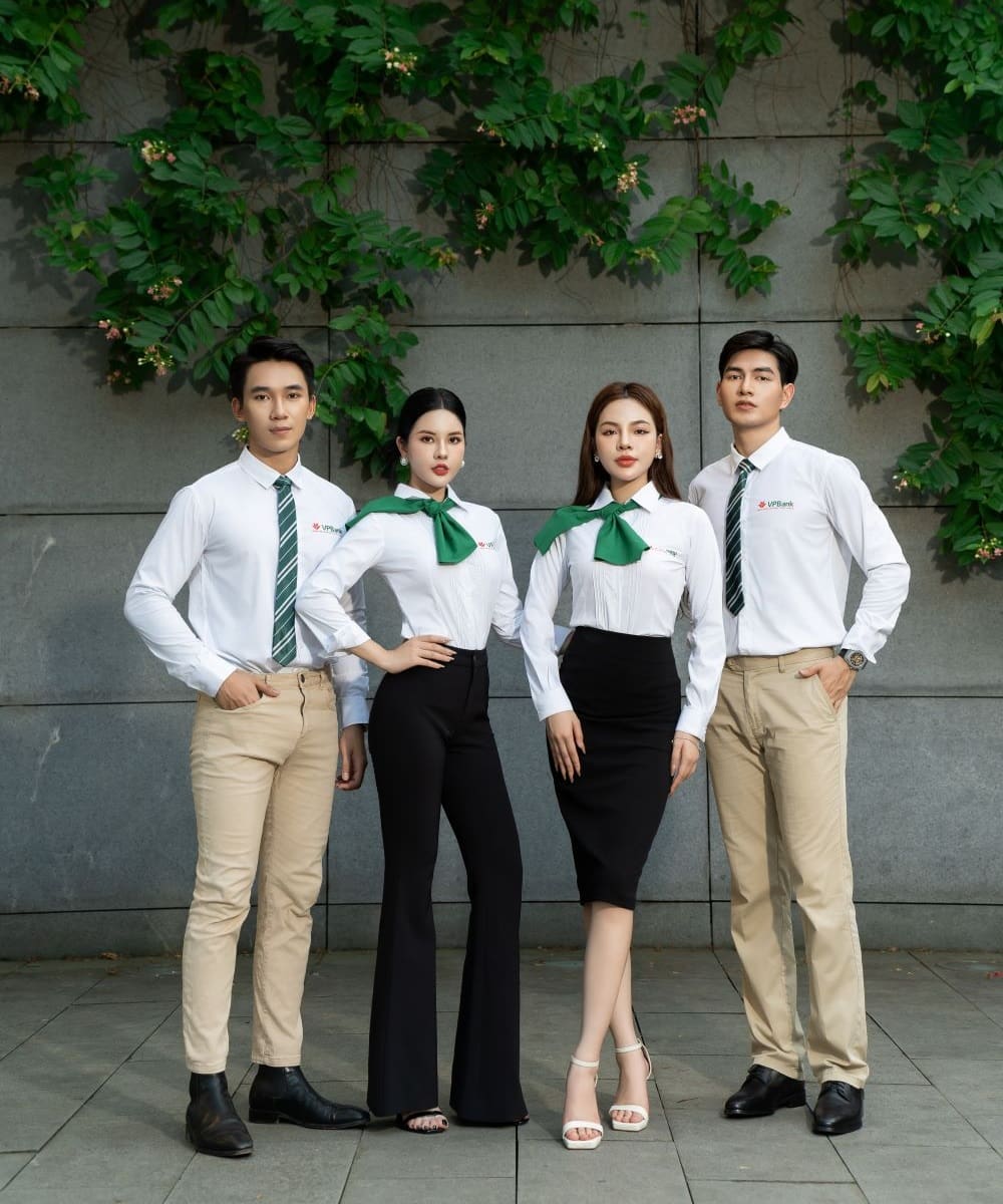 Đồng phục áo sơ mi ngân hàng VPBANK dài tay, cổ bẻ lịch sự, form Slim Fit, vải kate trơn