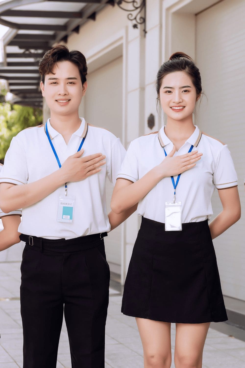 dong-phuc-doanh-nghiep-trang-nau-3